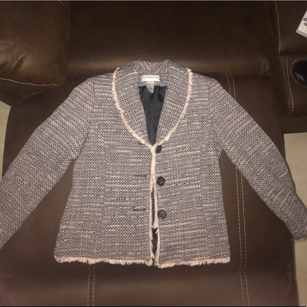 Wool coat, lined.